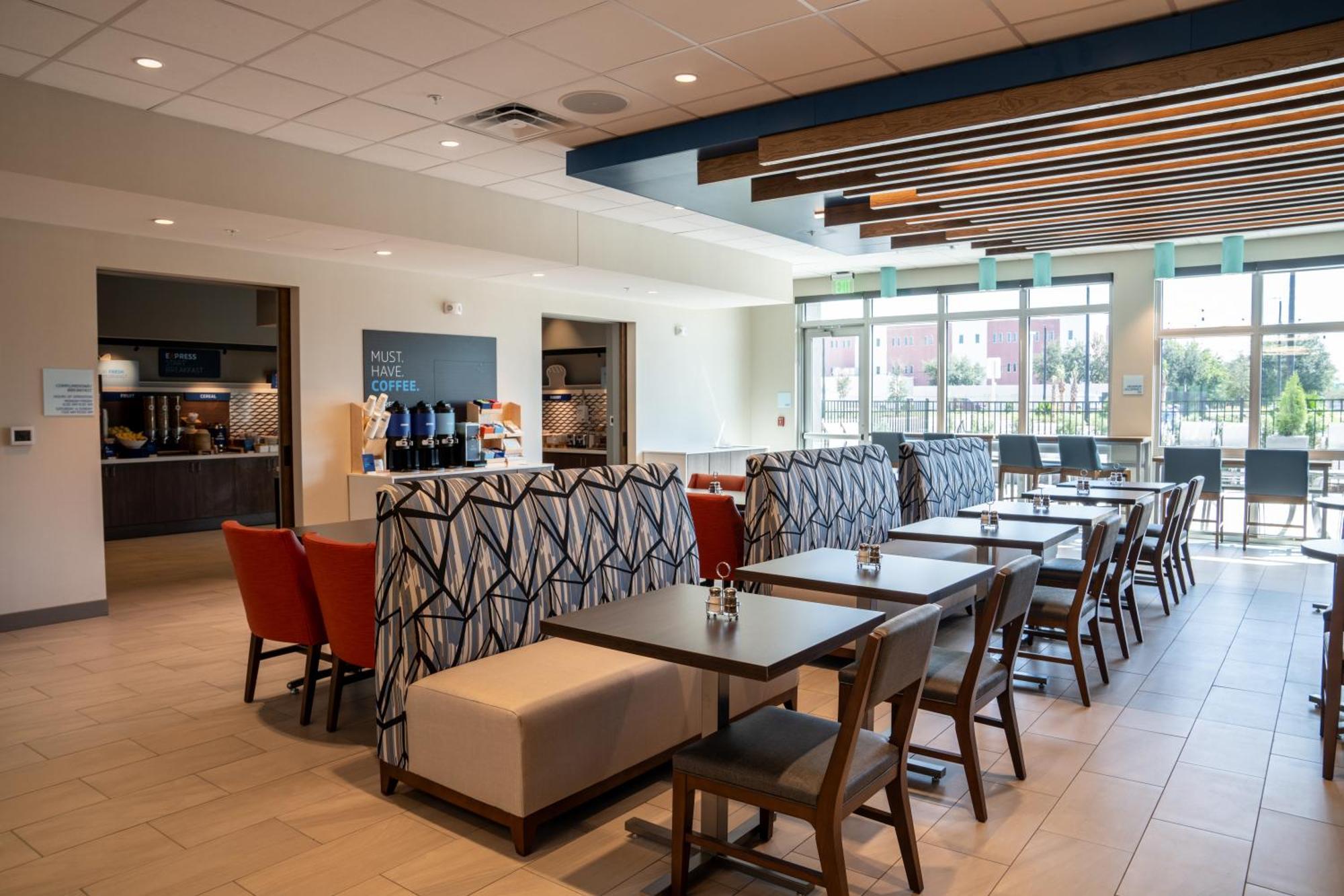 Holiday Inn Express & Suites Fort Walton Beach - Eglin Area By Ihg Esterno foto
