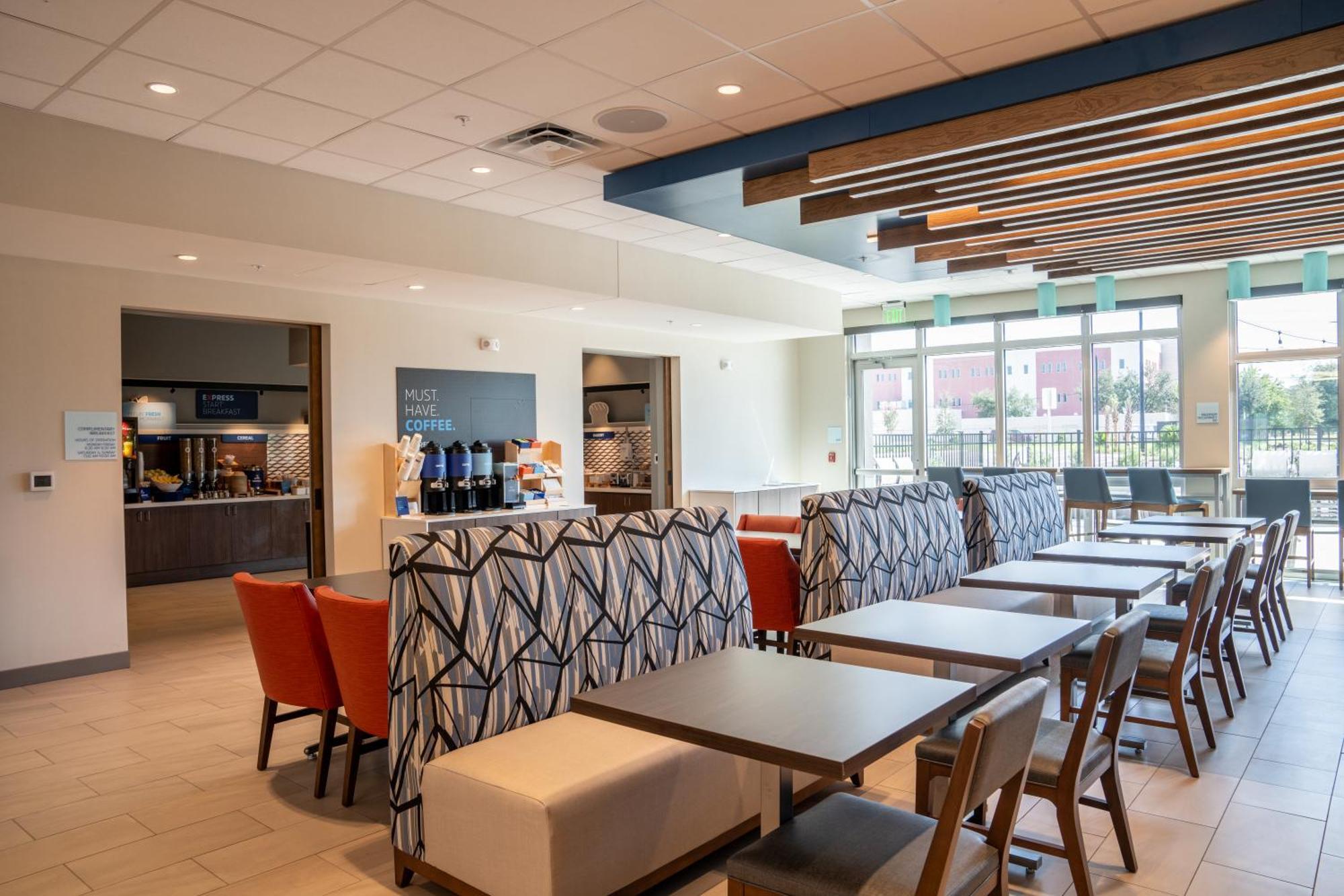 Holiday Inn Express & Suites Fort Walton Beach - Eglin Area By Ihg Esterno foto